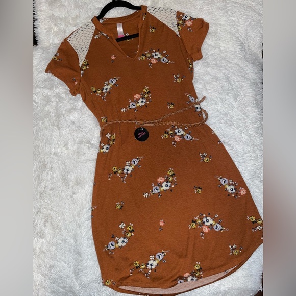 No Boundaries Boho Brown Floral tunic Dress short sleeves belt x-large 15/17 new - Picture 2 of 10